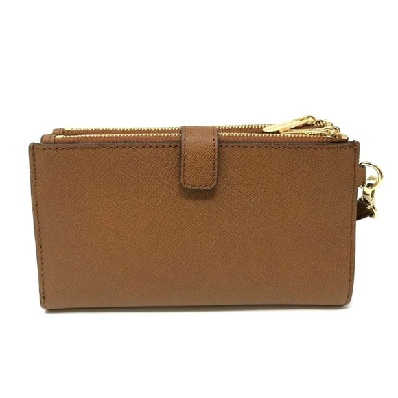 MICHAEL KORS Adele Leather Smartphone Wallet - Picture 2 of 5